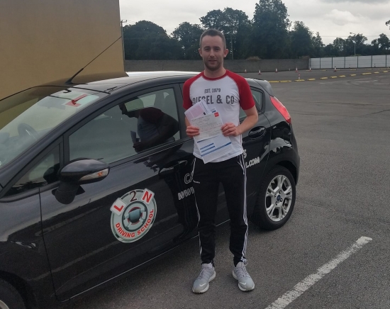 A great result for Ronan Ward passing his test first time today at the Castlemungret test centre. I trained Ronan up from the start and it´s great to see him pass today no problem. Well done Ronan🍾🍾🍾