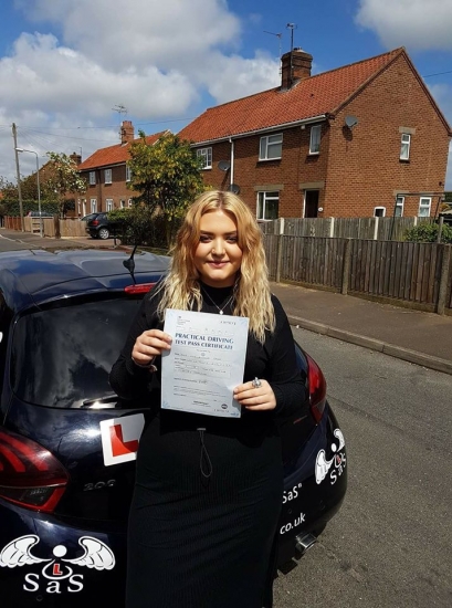 Passed 1st Time 4 Minor Faults<br />
Instructor Sara Bradley<br />
17/05/2018