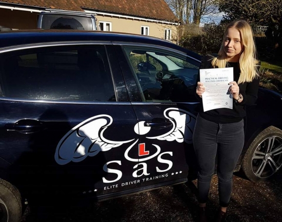 Passed 15/2/2018<br />
1 Minor Fault<br />
Instructor Sara Bradley