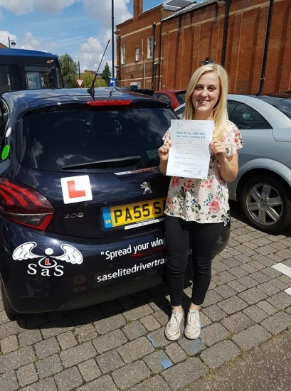 Passed her driving test on<br />
13072017<br />
Instructor Sara Bradley