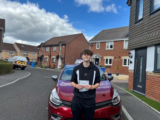 ** Passed first time  with NO driving Faults **I’ve been having lessons with “Kirsty” since November time and passed today first time with zero faults. “Kirsty” is really patient and explains things clearly. I would highly recommend her.
